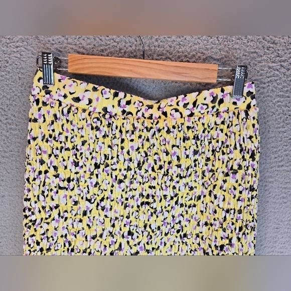 Vero Moda Olia Floral Smocked Mini Skirt Sz M Womens - Picture 5 of 10